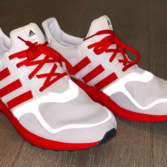 adidas Ultra Boost LEGO Color Pack Red - Picture 1 of 8
